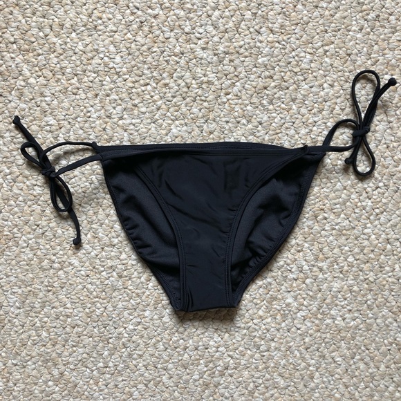 Xhilaration Other - Xhilaration • NWT black string bikini bottoms